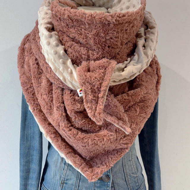 Maxi chèche, châle , écharpe « Happy Elisa Rose» doublée en polaire côtelée écru