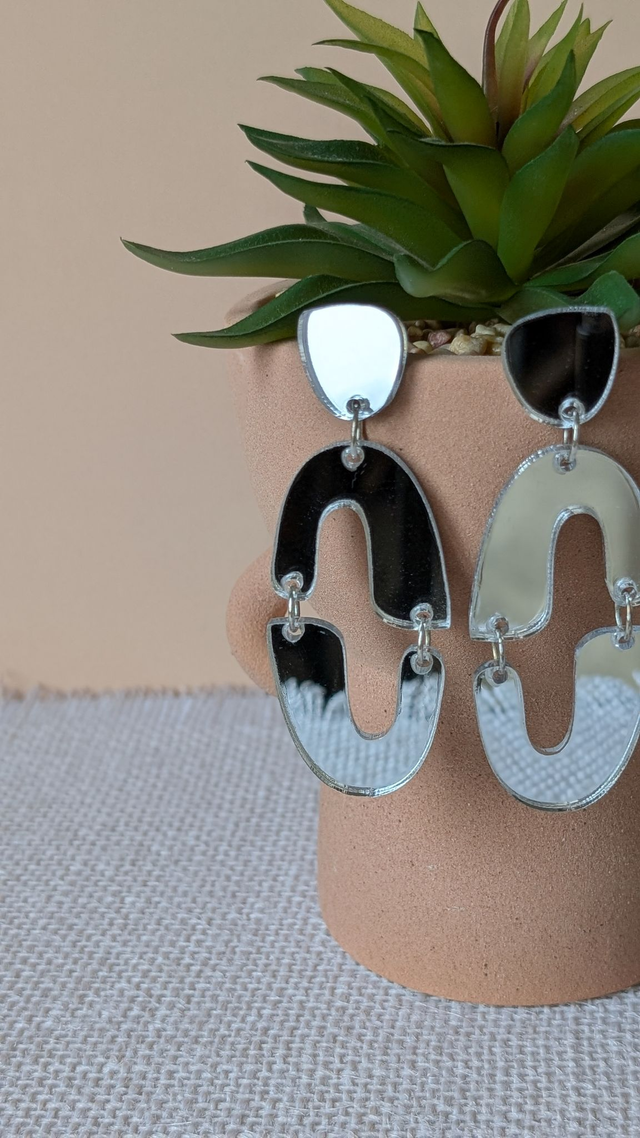 Boucles d'oreilles argentées en plexi
