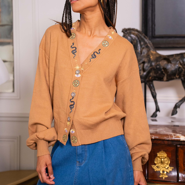 Cardigan camel avec broderie 
