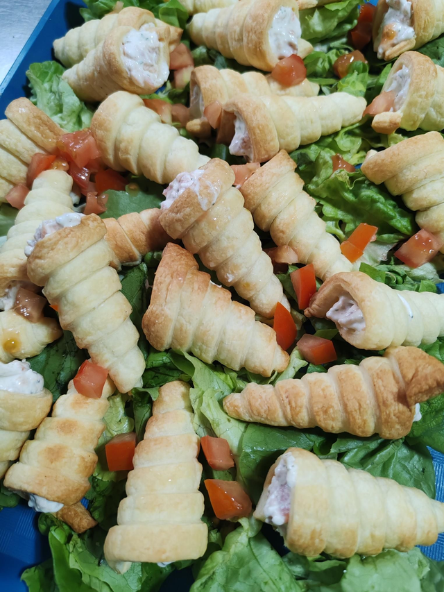 Cornet feuilleté saumon fumé fromage frais