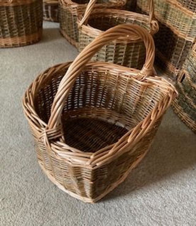 LR25 D-shaped shopper by Laura Rowlatt ,  Willow