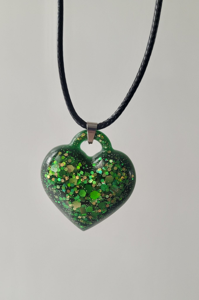 Green Glitter Resin Heart Necklace – Chunky Statement Pendant on Black Cord with Extender Chain