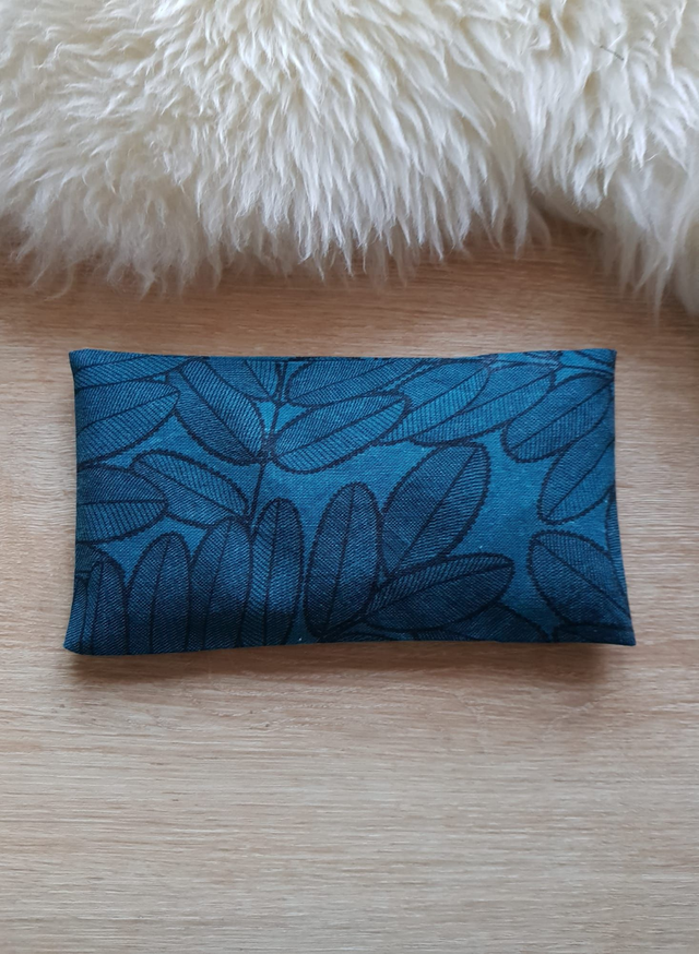 29 - Coussin pour les yeux - Bleu marine et feuilles noires