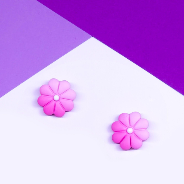 Pink Ombre Flower Studs