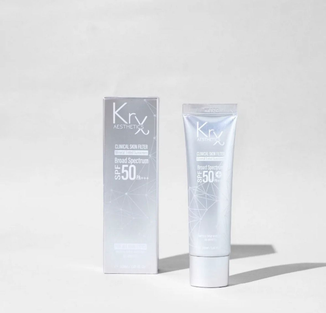 KRX 50+ SZÍNEZETT FÉNYVÉDŐKRÉM