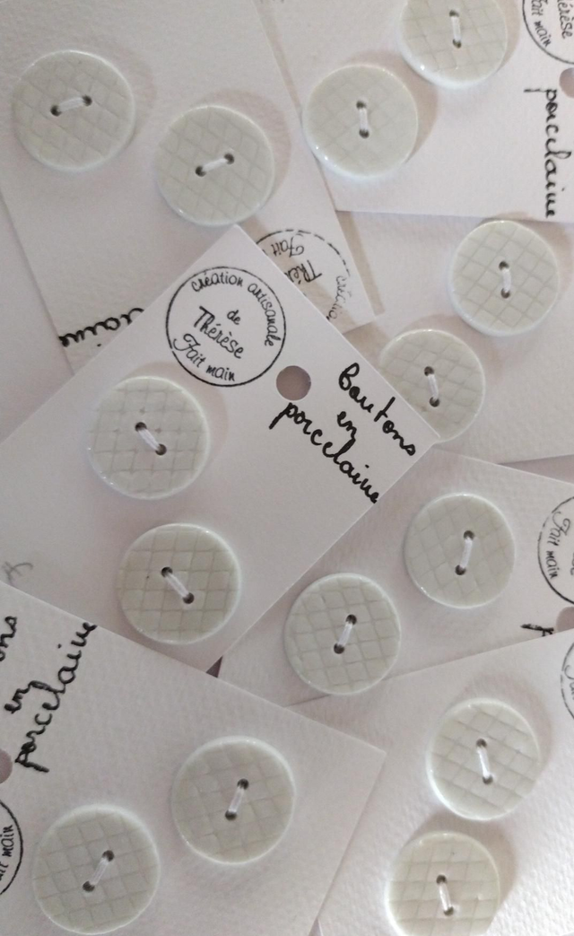 Bouton quadrillé blanc 