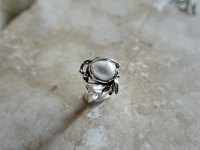 Anelli Curaes con perla barocca