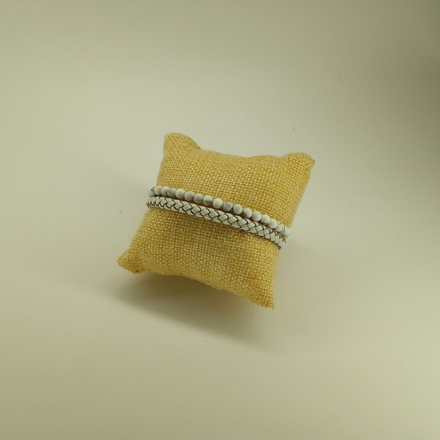 Bracelet cuir blanc et pierre Howlite
