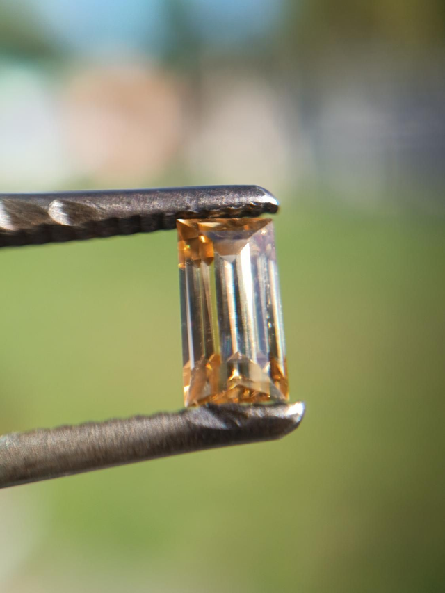 Zircon jaune du Sri Lanka Taille Baguette 0,88 carat