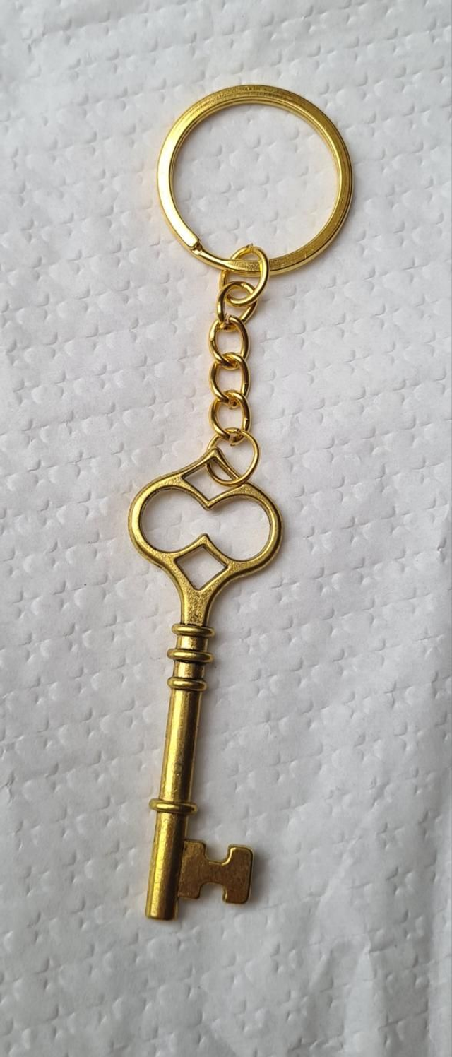 Keyring / bag charm gold key