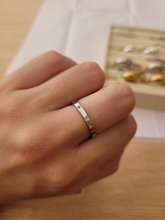 Stainless steel dainty 6 stone cubic zirconia ring - Size O - SL-063