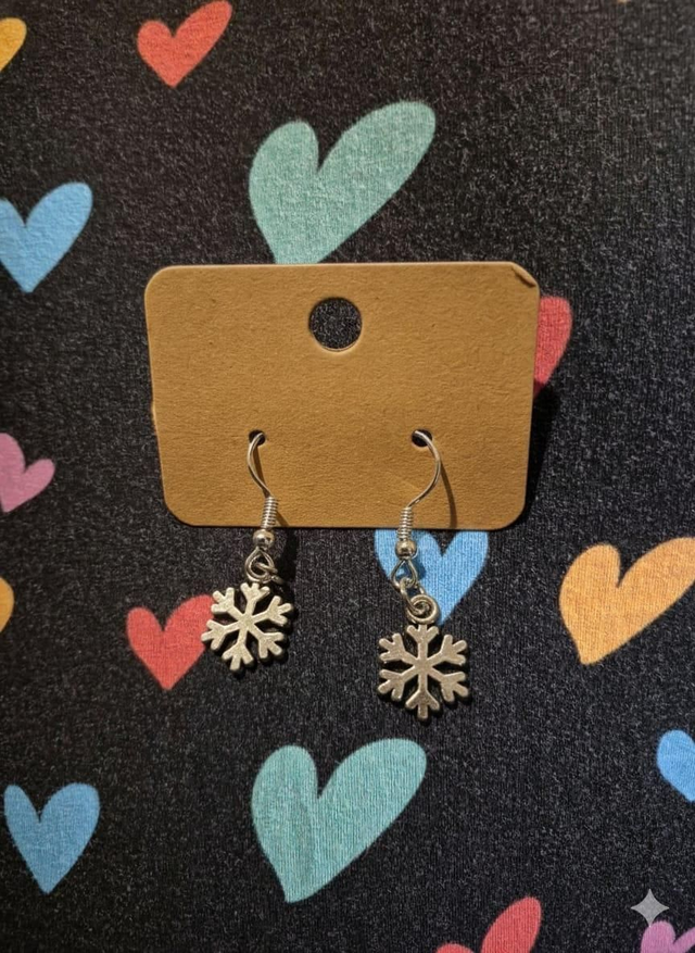 Snowflake earrings 