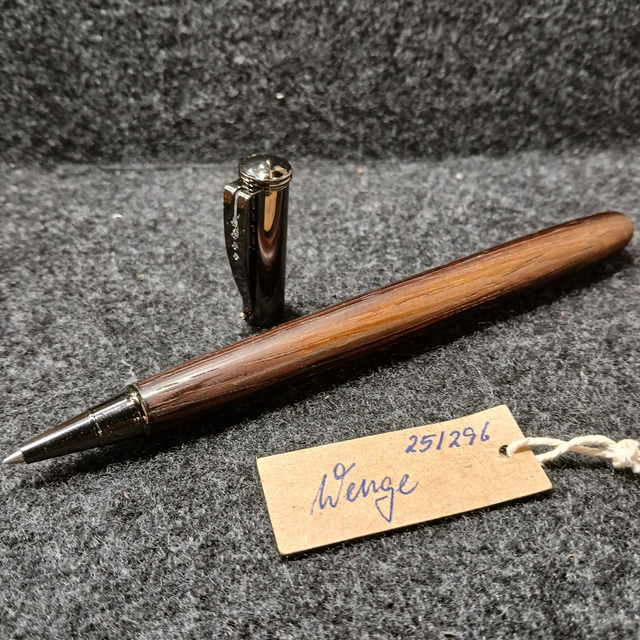 25/296 Tintenroller Wenge