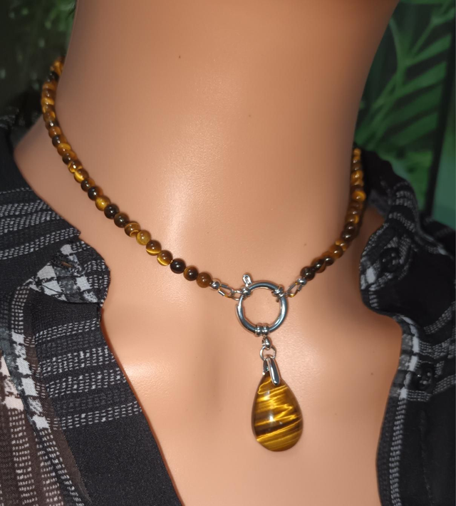Collier en oeil de tigre