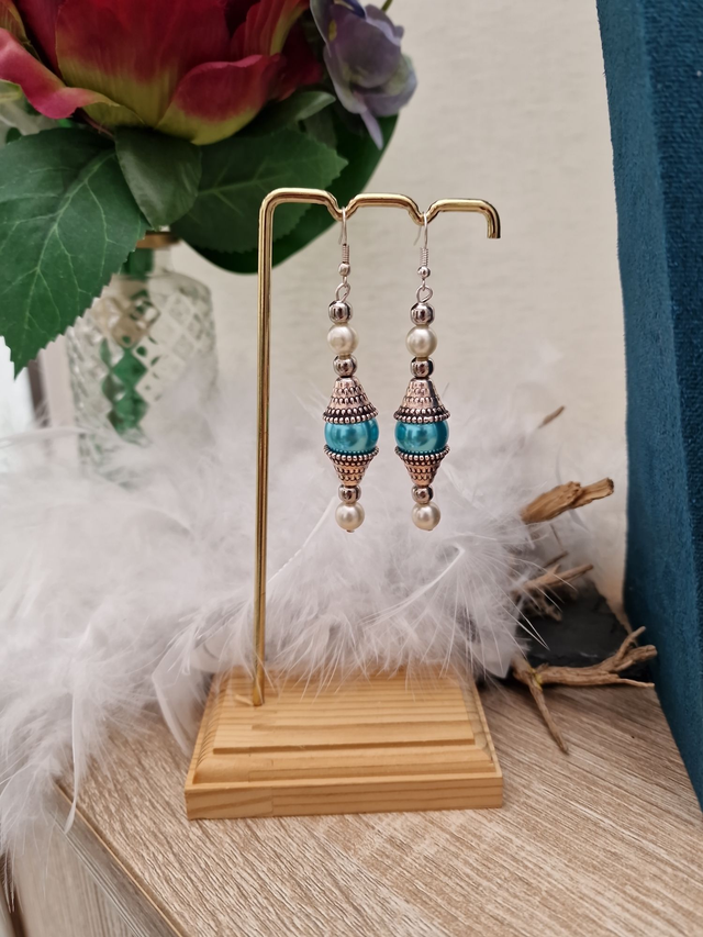 Boucles D'oreilles Ethnique Argentées Perles Bleu Et Blanc