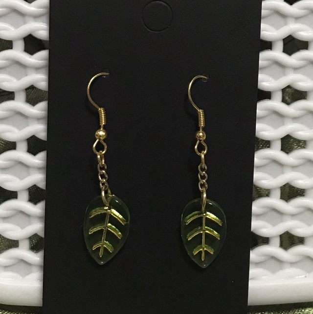 Green Dangling Earrings- GDE75