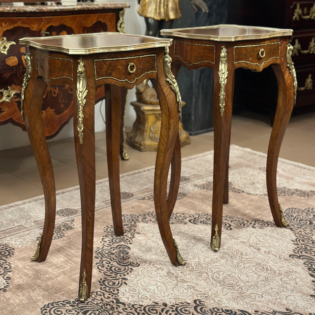 Par de mesas Louis XV