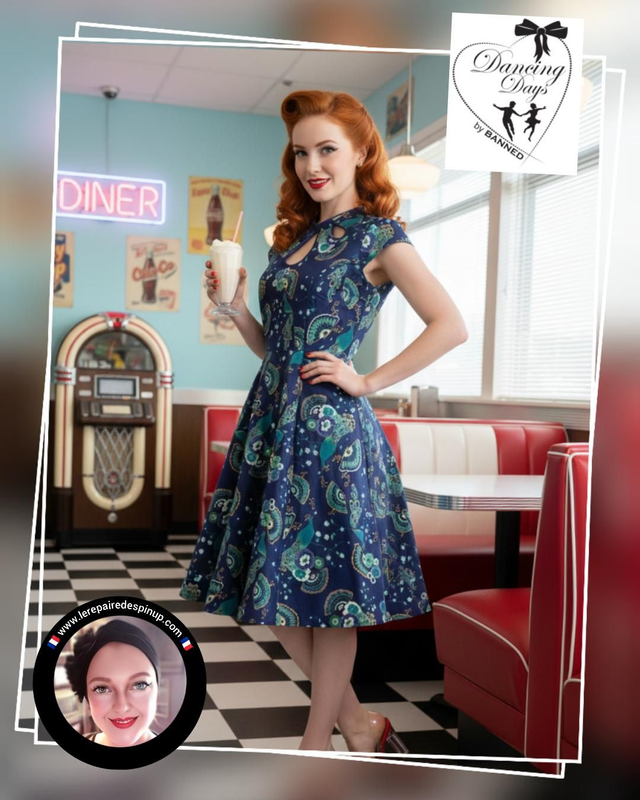 Robe Banned Proud Peacock Blue T38