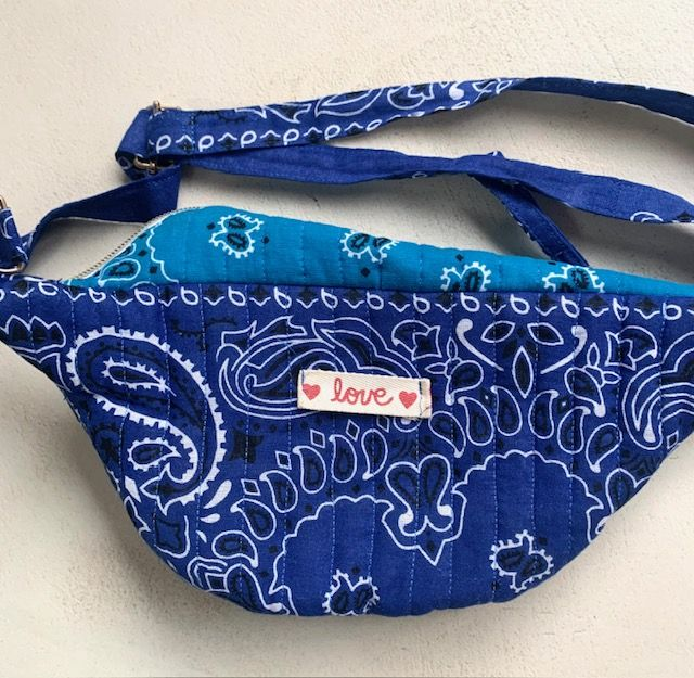 Banane tissu matelassé bandana bleu