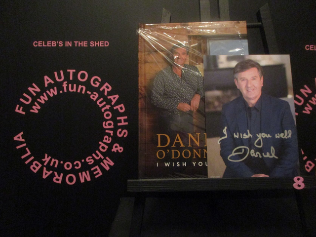 Daniel O'Donnell  - 'I Wish You Well' Album &amp; Dvd + Authentic Autographed Photograph (8)