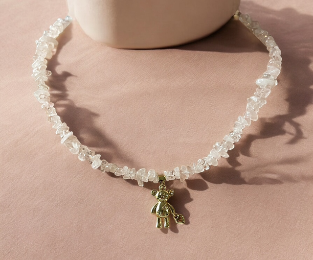 Choker en Quartz rose avec pendentif Ourson