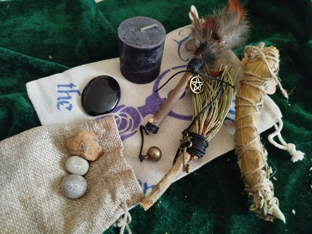 Nécessaire pour Autel nomade Obsidienne féminin sacré