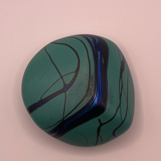 Siddy Langley Pebble Paperweight – Green with Blue Iridescence, Signed 2002