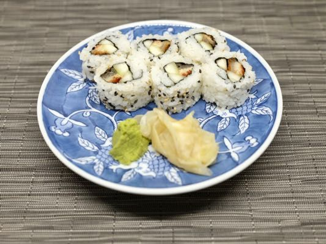 Uramaki Anguilla Cetriolo 