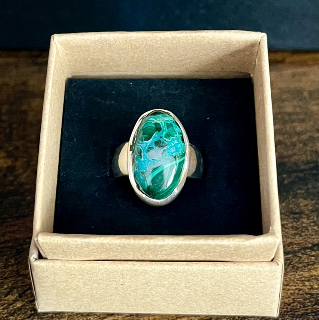 Bague en argent et Malachite à Chrysocolle - Taille 54