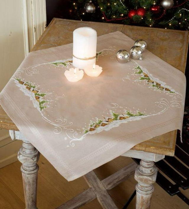 Tischdecke “Winterdorf im Schnee”