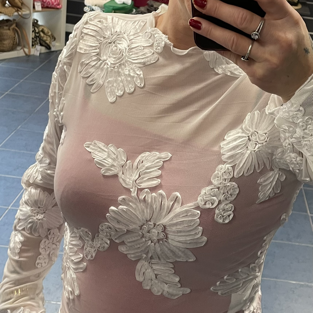 Top dentelle fleuris 