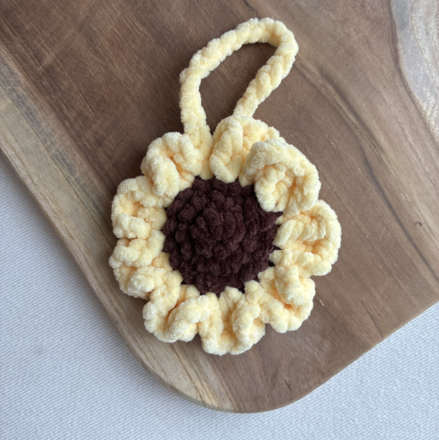 Porte clé fleur pétales jaunes 