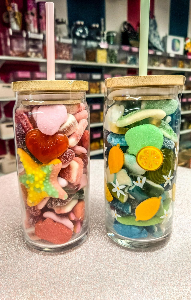 Verre rempli de bonbons (grand modèle)