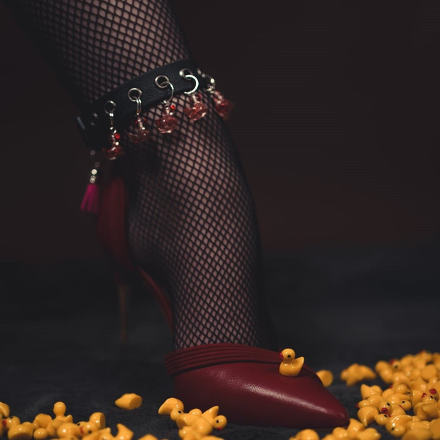 Bracelet de cheville noir