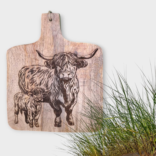 Mangohouten Borrelplank met Hooglander moeder en kind compleet