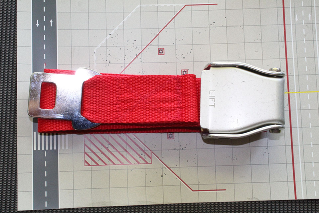 Flieger-Gürtel/Belt mit originaler Flugzeugschnalle! Rot