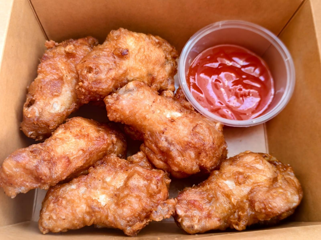 Fried Crispy Chicken Wings