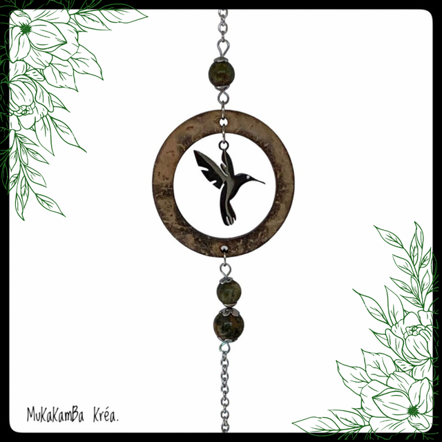 Attrape-soleil colibri et noix de coco