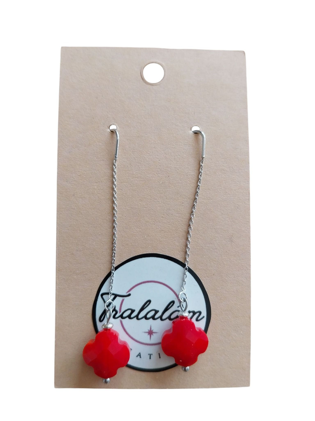 ✨Boucles chaîne fine trèfles rouges✨