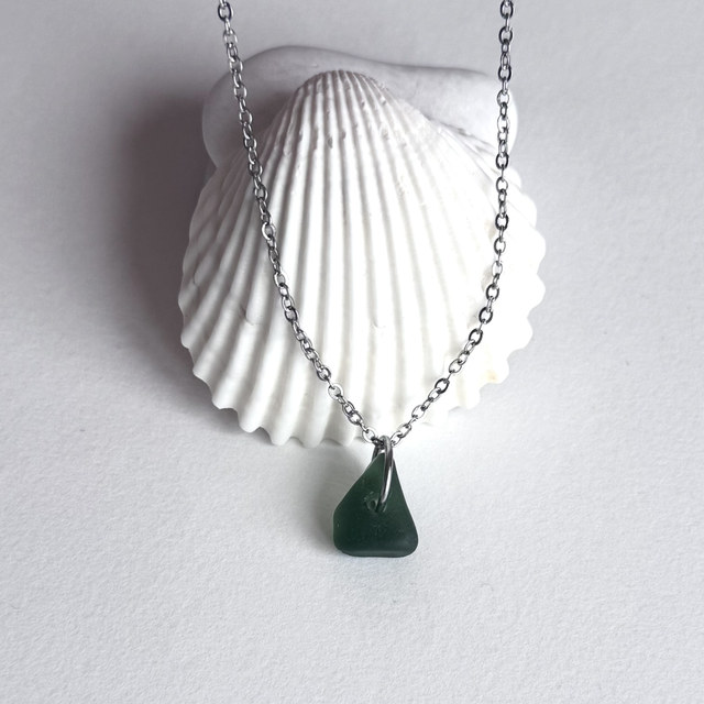 Collier Trésor marin argenté vert foncé