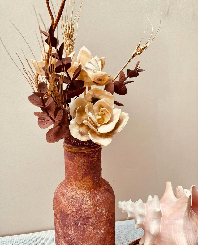 Fleurs sur tige en coquillage (grande)