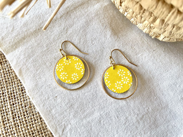 Boucles d’oreilles Rond taille M et cercle doré - Couleurs variées