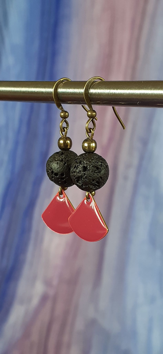 Napoléon Boucles d'oreilles pendantes, Noir &amp; Rose Fuschia. 