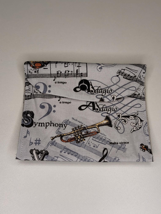 Pochette savon Musique fond bleu