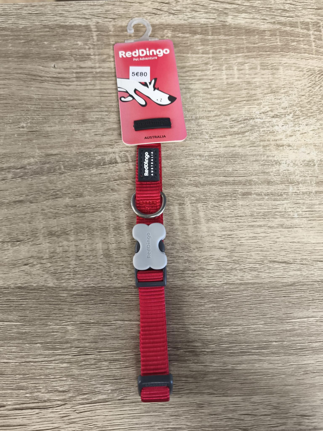 Collier chien uni rouge  taille: 15mm    cou: 24-36cm
