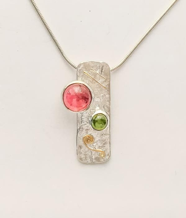 Colgante en plata 925 y oro con Turmalinas verde y rosa