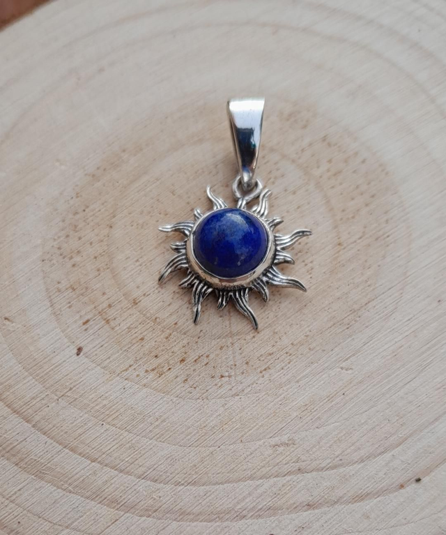 Pendentif Soleil en argent 925 Lapis lazuli avec une chaine en acier inoxydable