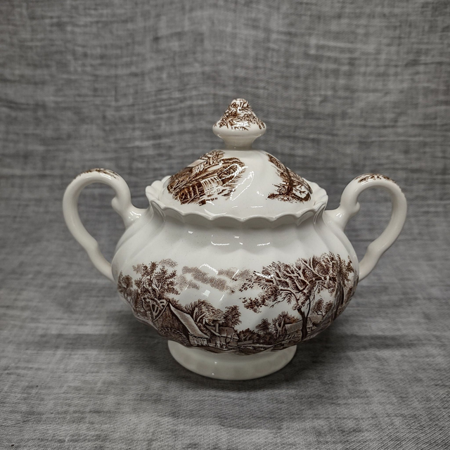 Made in England | Suikerpot met deksel (lengte 16,0 cm | diameter 11,5 cm | hoogte 12,0 cm) 'Water Mill' motief in bruine kleur | Vintage