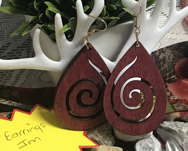 Red Wood Dangling Earrings-SWDE64
