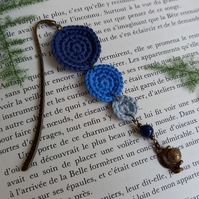 Marque-pages bleu et bronze - Globe terrestre